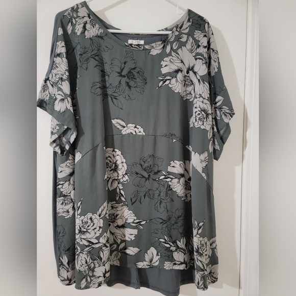 Maurices Tops - Floral Print Women's Top